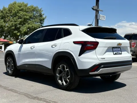 More photos of 2024 Chevrolet Trax LT Sport Utility 4D at L&L Auto Sales, NM