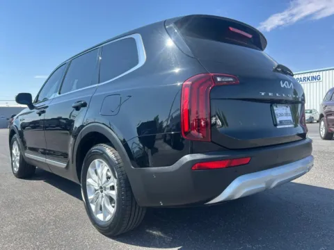 More photos of 2022 Kia Telluride LX Sport Utility 4D at L&L Auto Sales, NM