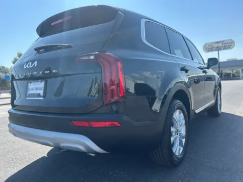 More photos of 2022 Kia Telluride LX Sport Utility 4D at L&L Auto Sales, NM