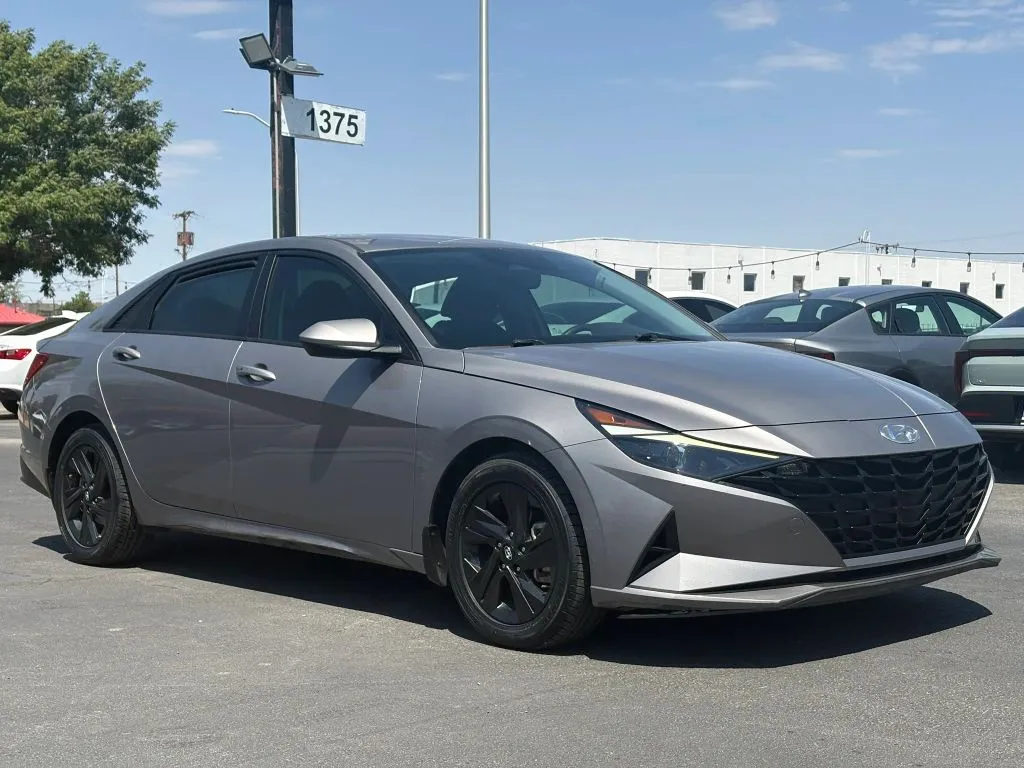 Gray 2022 Hyundai Elantra SEL Sedan 4D for sale in Las Cruces, NM