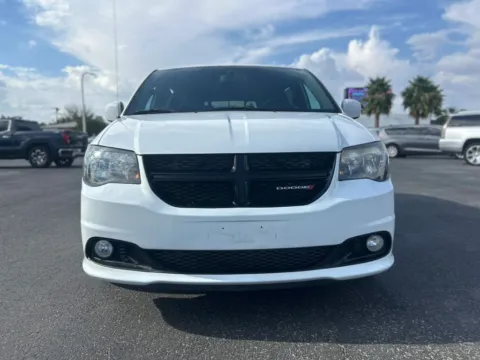 Photos of 2018 Dodge Grand Caravan Passenger SE Plus Minivan 4D for sale in Las Cruces, NM at L&L Auto Sales
