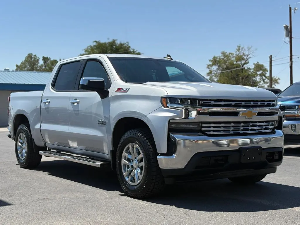 Silver 2019 Chevrolet Silverado 1500 Crew Cab RST Pickup 4D 5 3/4 ft for sale in Las Cruces, NM