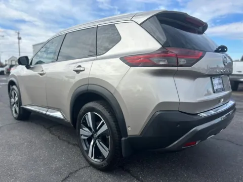 More photos of 2022 Nissan Rogue SL Sport Utility 4D at L&L Auto Sales, NM