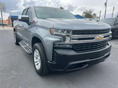 Gray 2019 Chevrolet Silverado 1500 Double Cab LT Pickup 4D 6 1/2 ft for sale in Las Cruces, NM