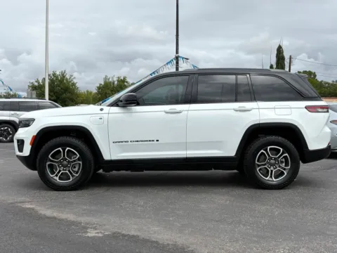 More photos of 2022 Jeep Grand Cherokee 4xe Trailhawk Sport Utility 4D at L&L Auto Sales, NM
