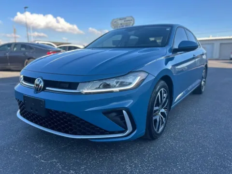 Another view of 2025 Volkswagen Jetta 1.5T SE Sedan 4D for sale in Las Cruces, NM at L&L Auto Sales