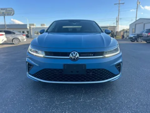 Photos of 2025 Volkswagen Jetta 1.5T SE Sedan 4D for sale in Las Cruces, NM at L&L Auto Sales