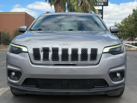 Photos of 2019 Jeep Cherokee Latitude Plus Sport Utility 4D for sale in Las Cruces, NM at L&L Auto Sales