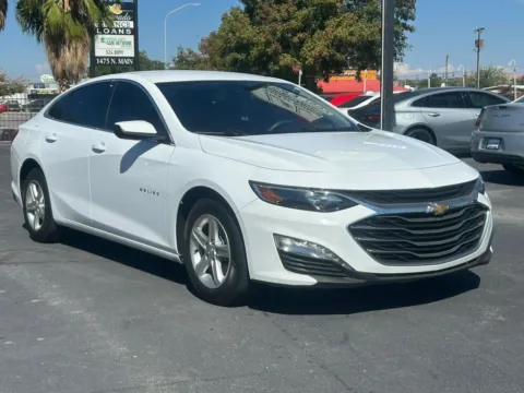 White 2024 Chevrolet Malibu 1LT Sedan 4D for sale in Las Cruces, NM
