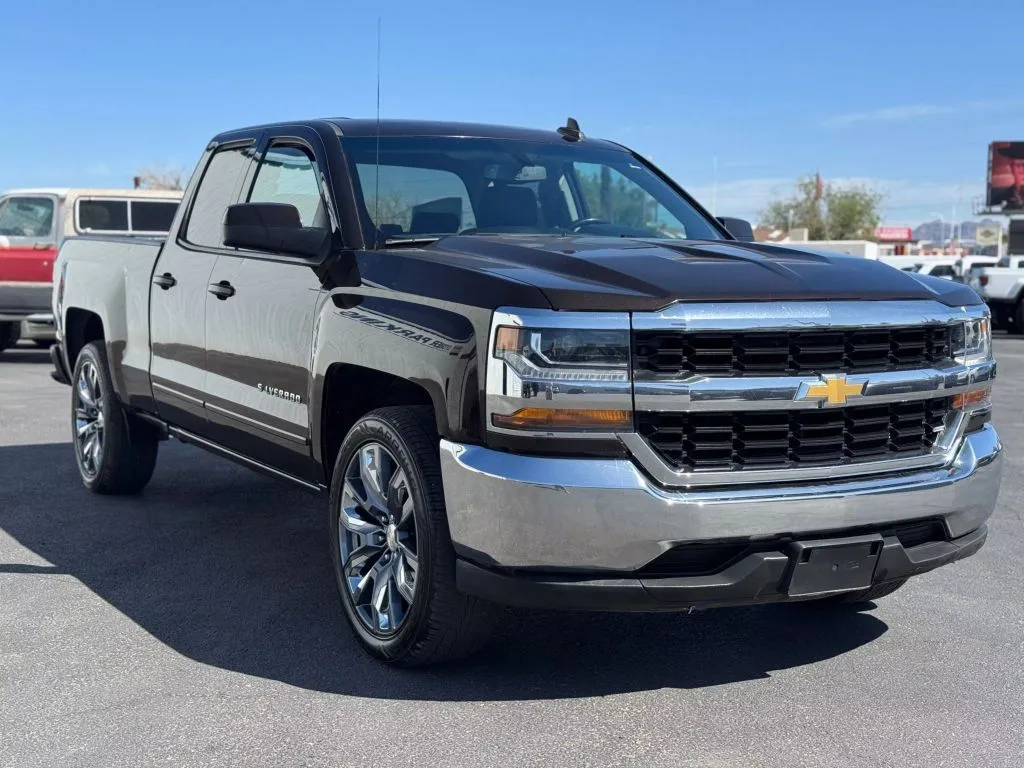 2018 Chevrolet Silverado 1500 Double Cab LT Pickup 4D 6 1/2 ft for sale in Las Cruces, NM