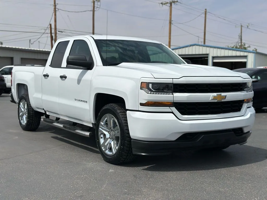 2017 Chevrolet Silverado 1500 Double Cab Custom Pickup 4D 6 1/2 ft for sale in Las Cruces, NM