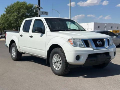 White 2019 Nissan Frontier Crew Cab SV Pickup 4D 5 ft for sale in Las Cruces, NM