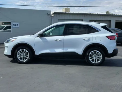 More photos of 2022 Ford Escape SE Hybrid Sport Utility 4D at L&L Auto Sales, NM