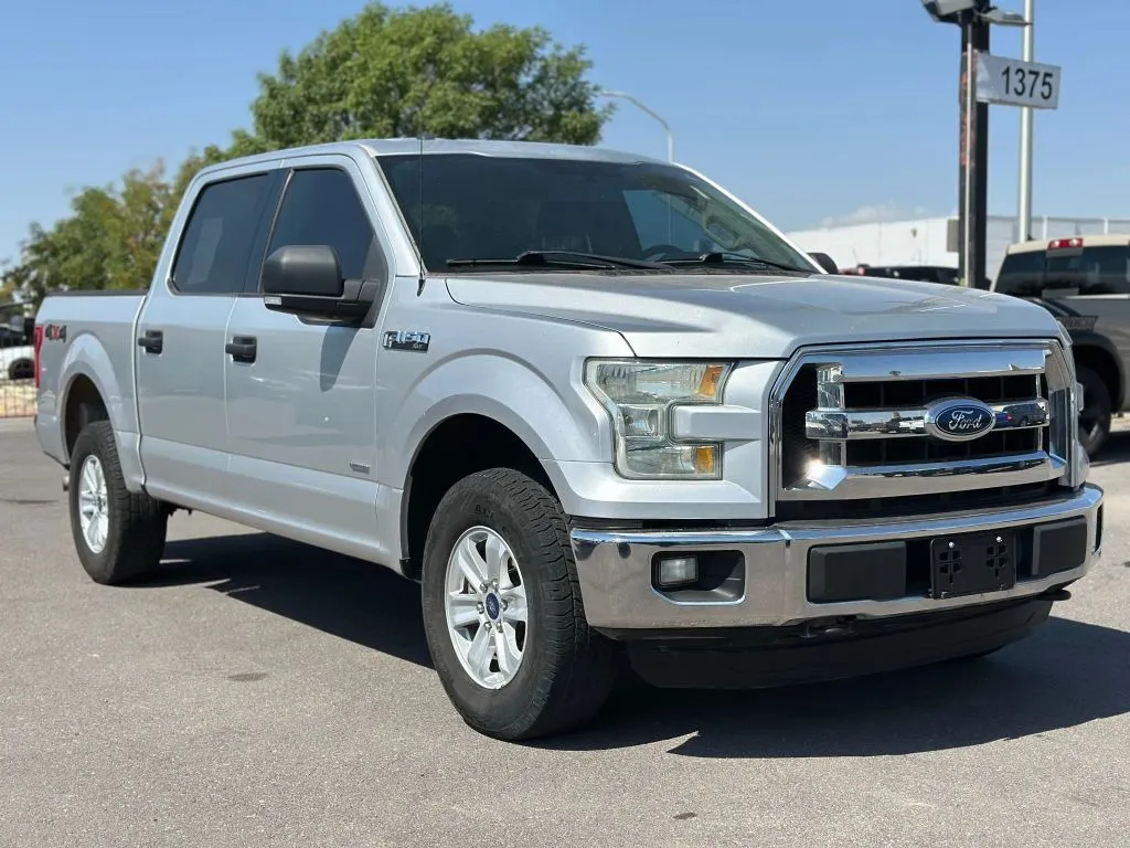 Silver 2015 Ford F-150 SuperCrew Cab XLT Pickup 4D 5 1/2 ft for sale in Las Cruces, NM