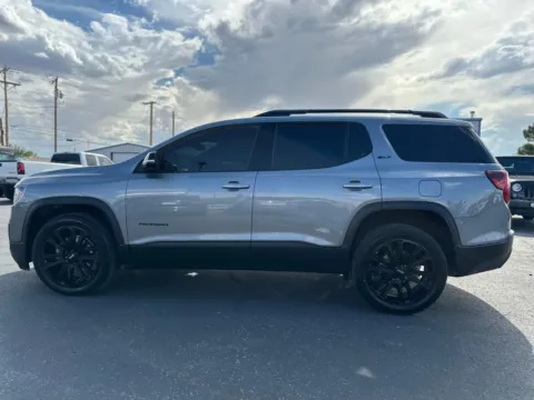 More photos of 2022 GMC Acadia SLT Sport Utility 4D at L&L Auto Sales, NM