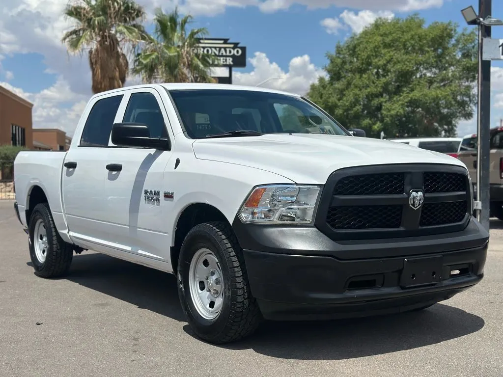 White 2015 Ram 1500 Crew Cab SLT Pickup 4D 5 1/2 ft for sale in Las Cruces, NM