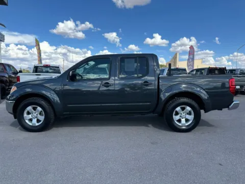 More photos of 2010 Nissan Frontier Crew Cab SE Pickup 4D 5 ft at L&L Auto Sales, NM