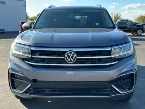 Photos of 2021 Volkswagen Atlas SE R-Line 4Motion w/Tech Pkg Sport Utility 4D for sale in Las Cruces, NM at L&L Auto Sales