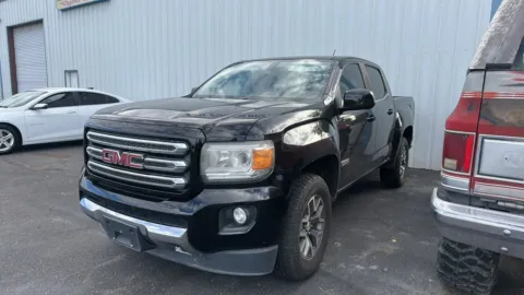 Black 2017 GMC Canyon Crew Cab SLE Pickup 4D 5 ft for sale in Las Cruces, NM