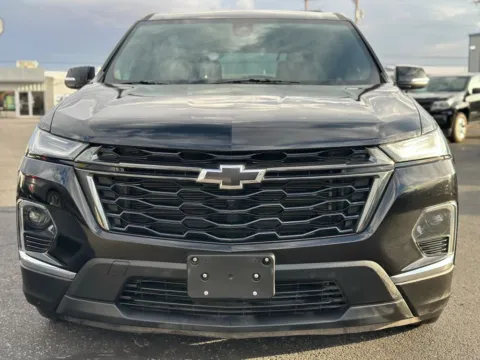 Photos of 2022 Chevrolet Traverse LT Sport Utility 4D for sale in Las Cruces, NM at L&L Auto Sales