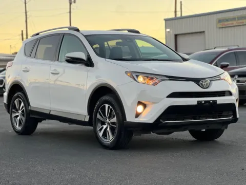 White 2018 Toyota RAV4 XLE Sport Utility 4D for sale in Las Cruces, NM