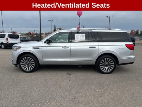 Photos of 2019 Lincoln Navigator L Reserve for sale in Cedar Rapids, IA at Cassill Motors