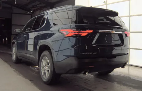 More photos of 2023 Chevrolet Traverse LT at Cassill Motors, IA