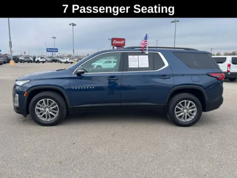 Photos of 2023 Chevrolet Traverse LT for sale in Cedar Rapids, IA at Cassill Motors
