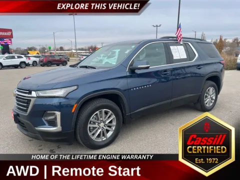 Blue 2023 Chevrolet Traverse LT for sale in Cedar Rapids, IA