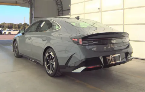 More photos of 2024 Hyundai Sonata SEL at Cassill Motors, IA