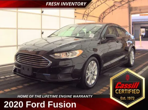 Black 2020 Ford Fusion SE for sale in Cedar Rapids, IA