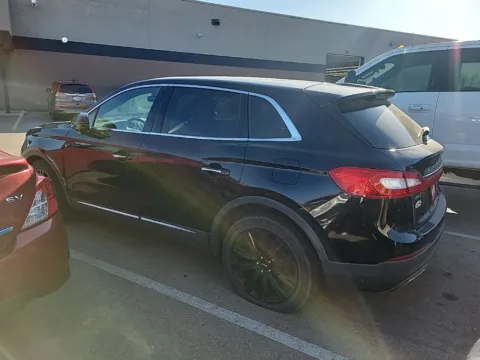 More photos of 2016 Lincoln MKX Reserve at Cassill Motors, IA