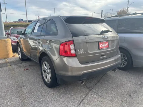 Photos of 2013 Ford Edge SEL for sale in Cedar Rapids, IA at Cassill Motors