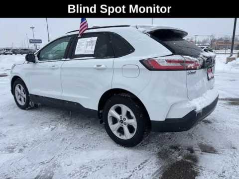 Another view of 2024 Ford Edge SE for sale in Cedar Rapids, IA at Cassill Motors