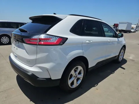 More photos of 2024 Ford Edge SE at Cassill Motors, IA