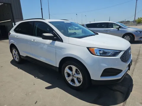 More photos of 2024 Ford Edge SE at Cassill Motors, IA