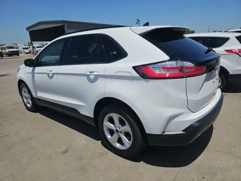 Photos of 2024 Ford Edge SE for sale in Cedar Rapids, IA at Cassill Motors