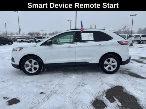 Photos of 2024 Ford Edge SE for sale in Cedar Rapids, IA at Cassill Motors