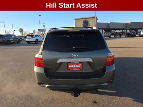 More photos of 2010 Toyota Highlander Limited at Cassill Motors, IA