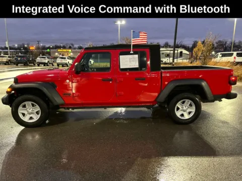 Photos of 2020 Jeep Gladiator Sport for sale in Cedar Rapids, IA at Cassill Motors