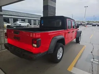 Photos of 2020 Jeep Gladiator Sport for sale in Cedar Rapids, IA at Cassill Motors