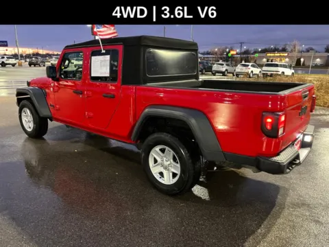 Another view of 2020 Jeep Gladiator Sport for sale in Cedar Rapids, IA at Cassill Motors