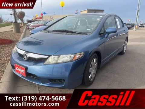 Silver 2009 Honda Civic LX for sale in Cedar Rapids, IA