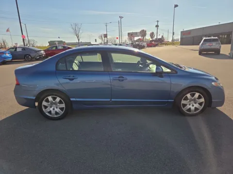 More photos of 2009 Honda Civic LX at Cassill Motors, IA