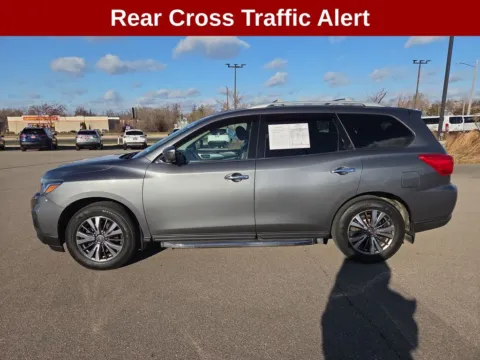 Photos of 2018 Nissan Pathfinder SL for sale in Cedar Rapids, IA at Cassill Motors