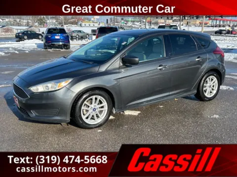 Gray 2018 Ford Focus SE for sale in Cedar Rapids, IA