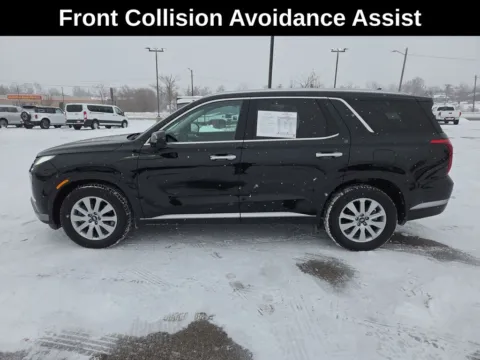 Photos of 2024 Hyundai Palisade SEL for sale in Cedar Rapids, IA at Cassill Motors