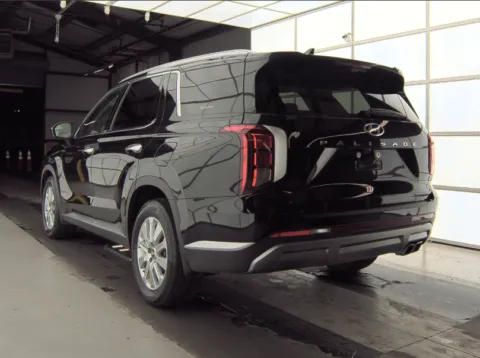 Photos of 2024 Hyundai Palisade SEL for sale in Cedar Rapids, IA at Cassill Motors
