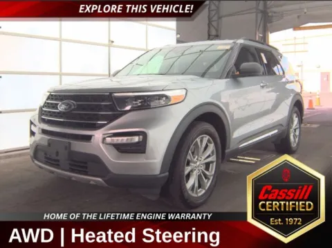 Silver 2022 Ford Explorer XLT for sale in Cedar Rapids, IA