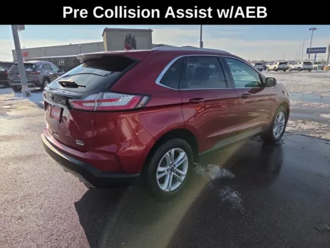 More photos of 2019 Ford Edge SEL at Cassill Motors, IA